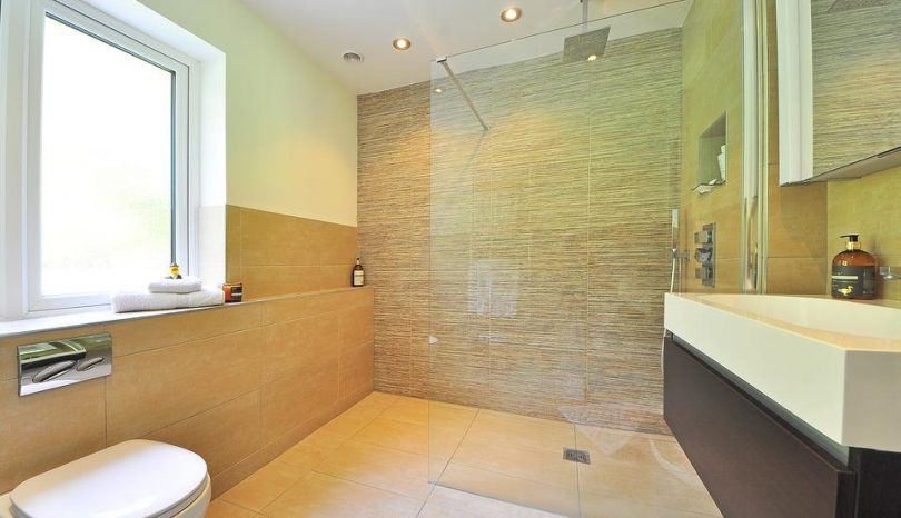 Shower Screen Panels – Choosing The Right Style For Your Bathroom