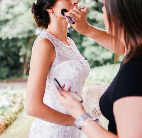 How To Choose The Perfect Makeup Artist For Your Las Vegas Wedding