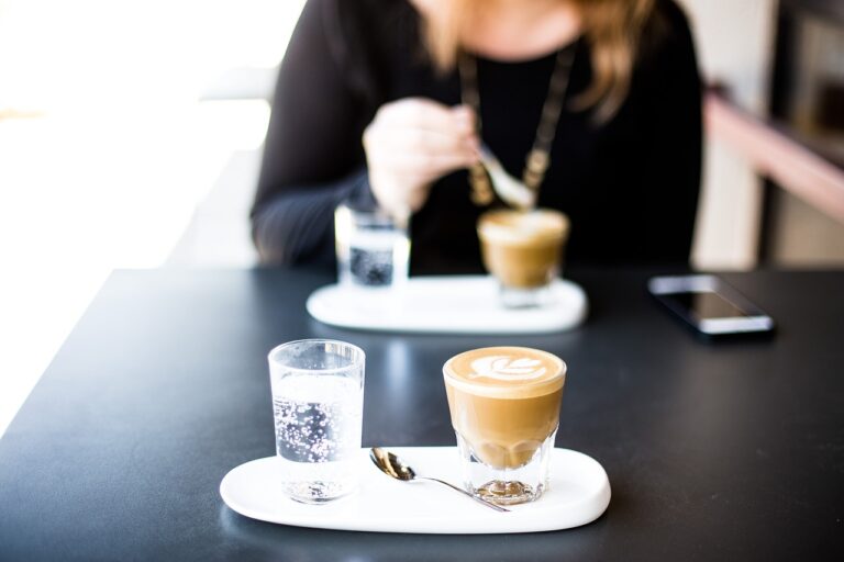 cafe-1851114_1280 (1)