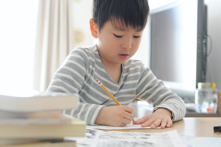 child-6080185_1280