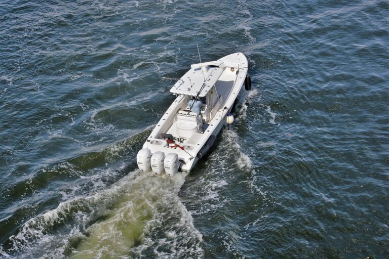 high-speed-boat-5845946_960_720