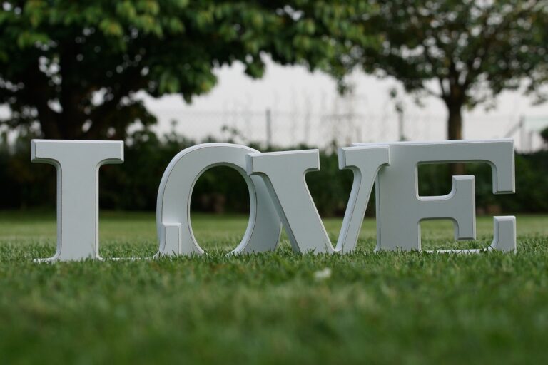 love-1341480_1280