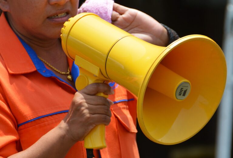 megaphone-1381104_1280