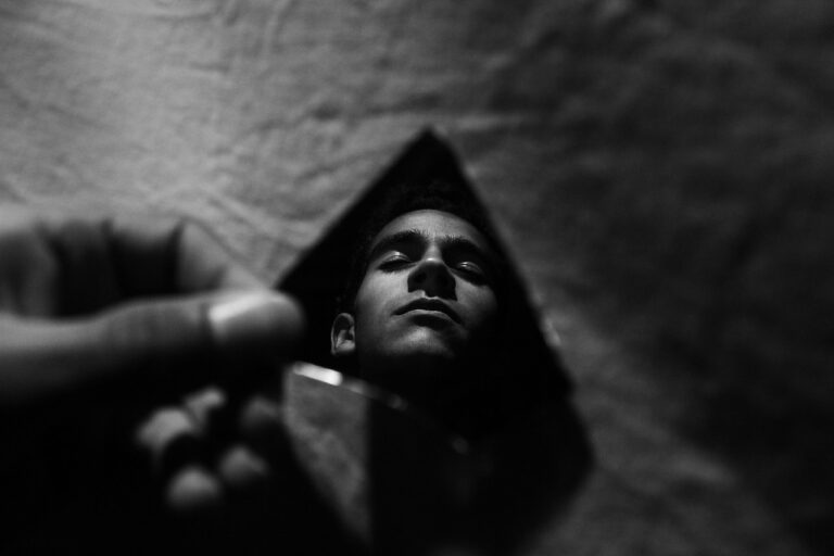 mirror-3864155_1280 (1)