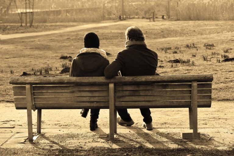 people-3163556_1280