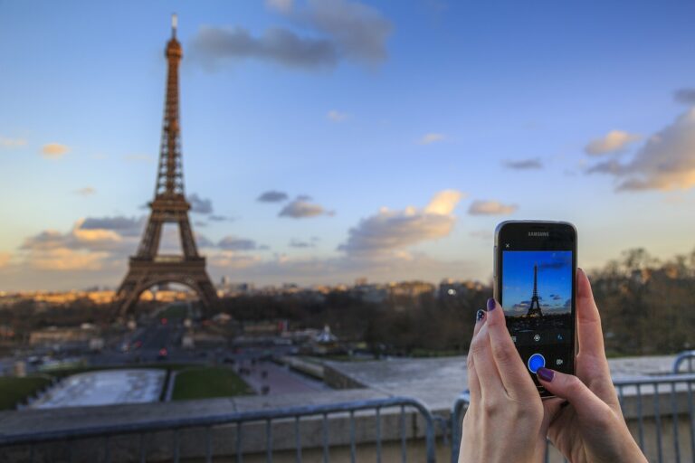 tour-eiffel-3262466_1280