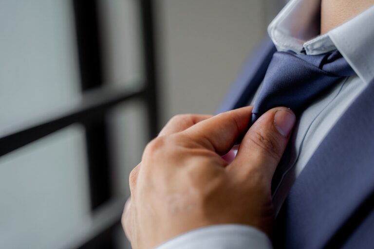 suit-4165752_1280