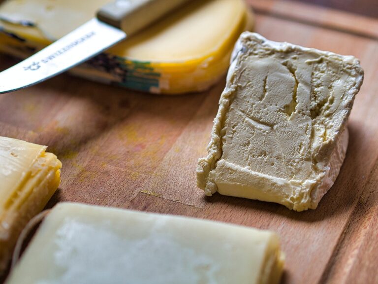 cheese-7211916_1280 (1)