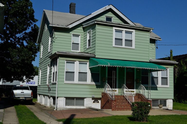 green-house-2729075_1280