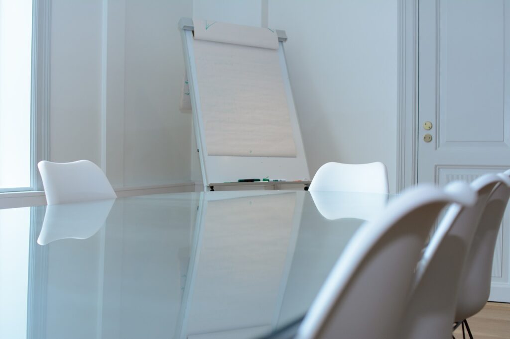 Why Flipchart Hire Parramatta Is Essential for Successful Business Meetings